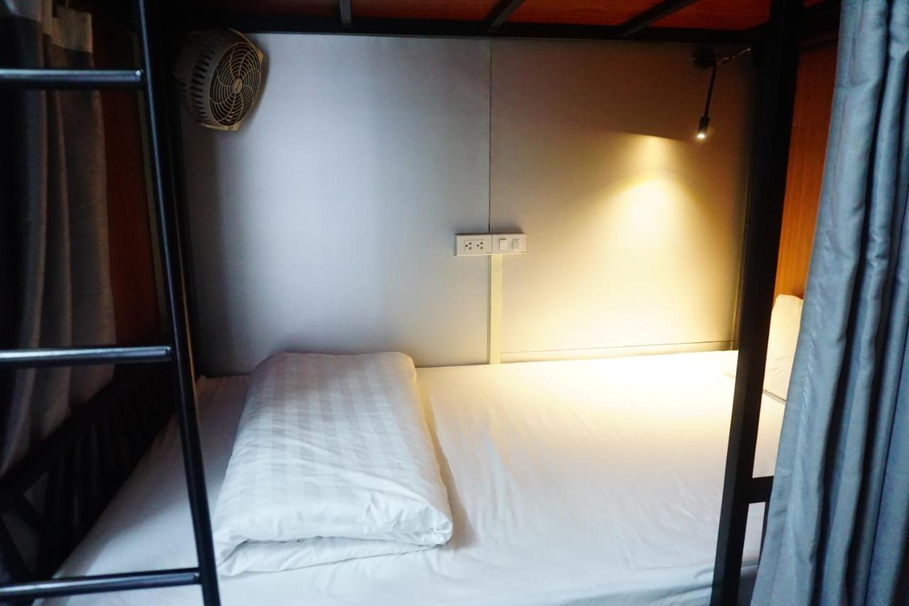 Nusmile'S Hostel And Travel Hanoi Bagian luar foto