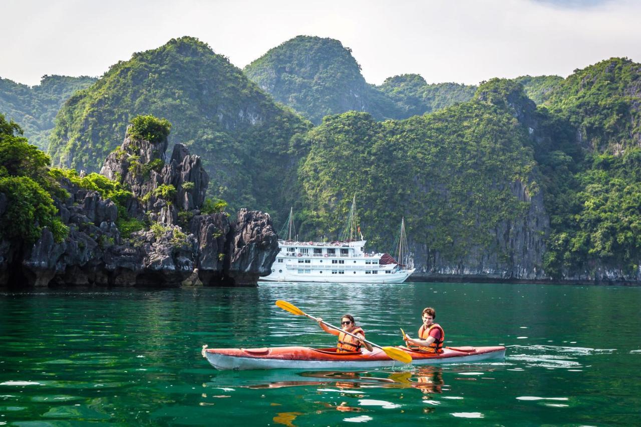 Nusmile'S Hostel And Travel Hanoi Bagian luar foto